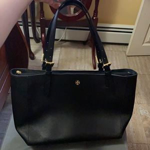 Black Tory Burch purse, lightly used